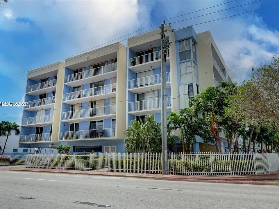 8340 Harding Ave #504