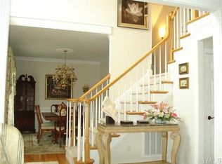 102 Darby Gale Dr, Cary, NC 27518