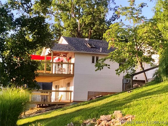 3rd image of 129 Rock Hill Dr