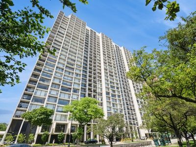 3200 N Lake Shore Dr APT 1104, Chicago, IL, 60657