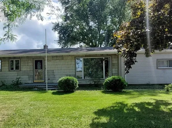 9875 Stoddard Rd, Adrian, MI 49221