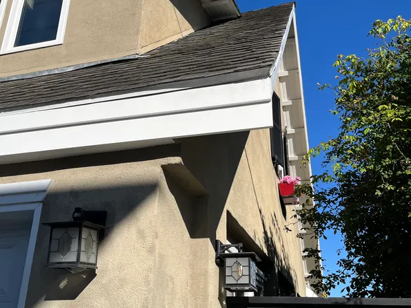 515 Fullerton Ave, Newport Beach, CA 92663