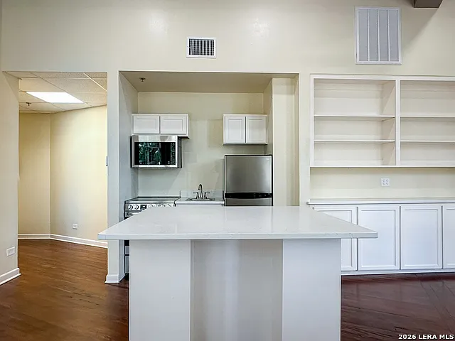245 Losoya St — Photo 27