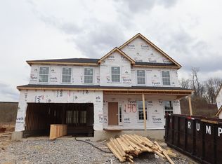 5771 Irwin Dr, Green Township, OH 45248