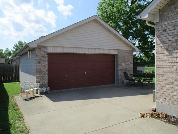 4th image of 121 Joshua Ct