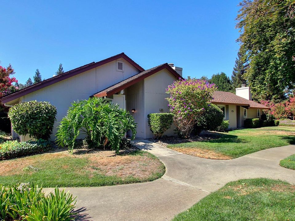 1st image of 2241 Indian Wells Ct