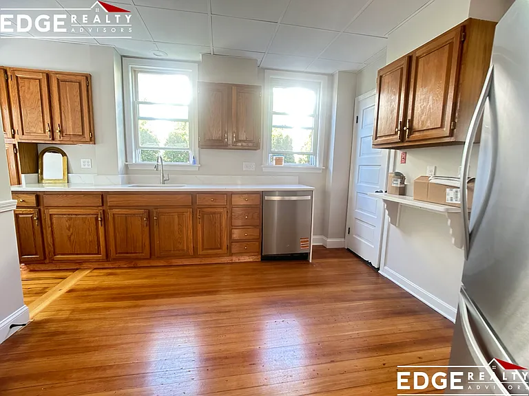 6 Arden St — Photo 2