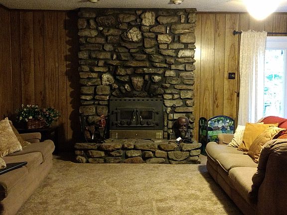 5th image of 906 W Norristown Cir