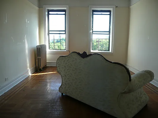 Rented by Level Group | media 14