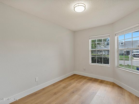 5th image of 11089 WANDERING OAKS Drive