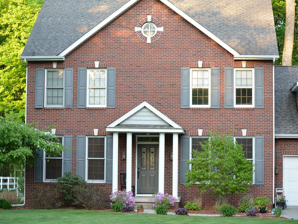 1st image of 8642 Winding Brook Cir