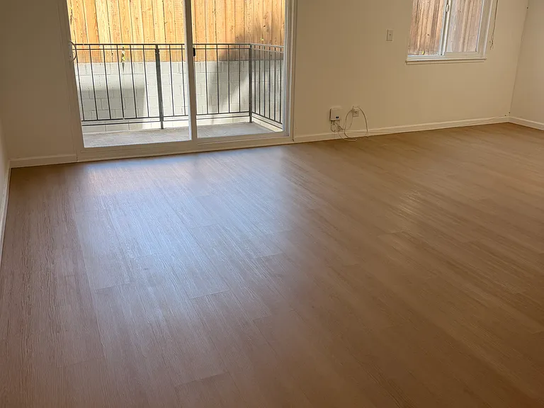 276 Euclid Ave #105 — Photo 4