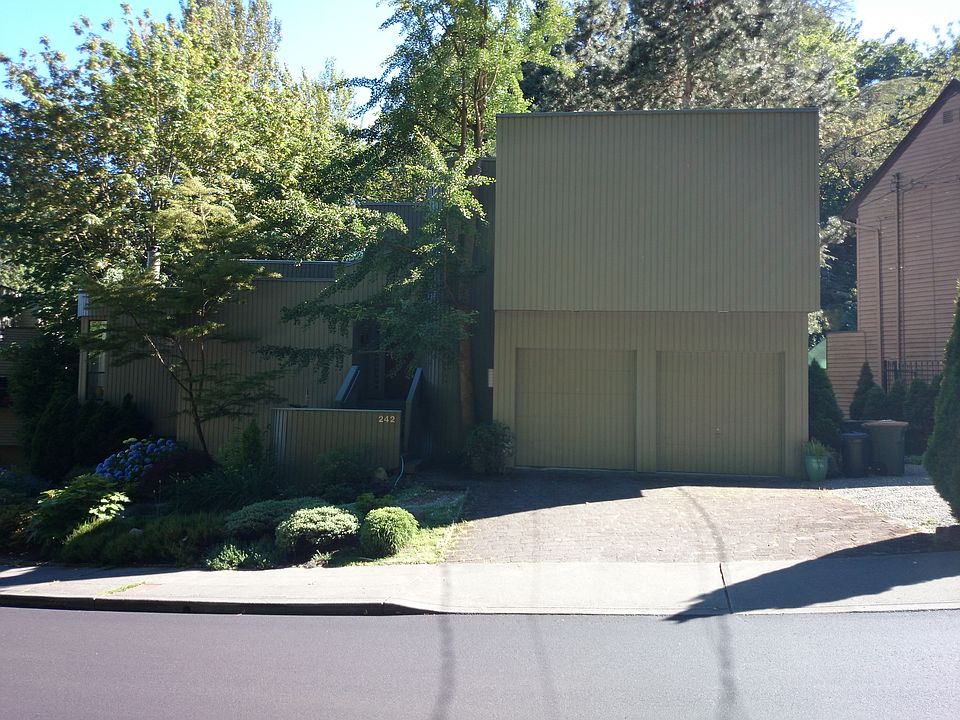 1st image of 242 Lake Dell Ave