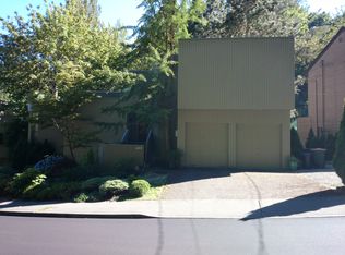242 Lake Dell Ave, Seattle, WA 98122