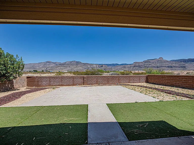 1501 Galway Dr — Photo 11