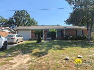 18 10th St, Shalimar, FL 32579