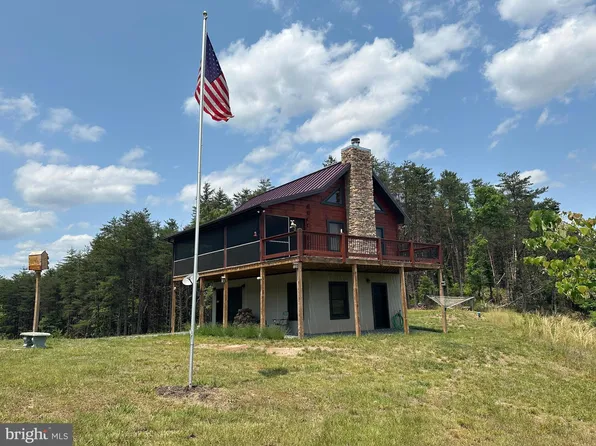 572 Ruckman Rd, Moorefield, WV 26836