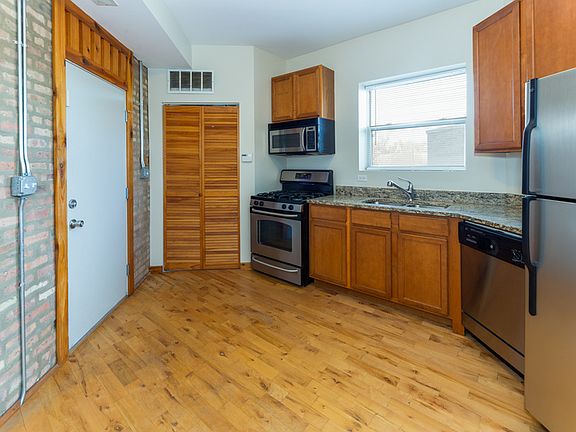 2nd image of 1118 E Hyde Park Blvd #22-2N