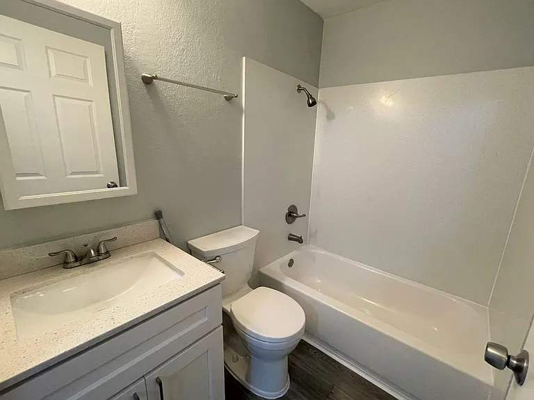 Lincoln Crest Apartments - 6248 Gettysburg Place — Photo 21