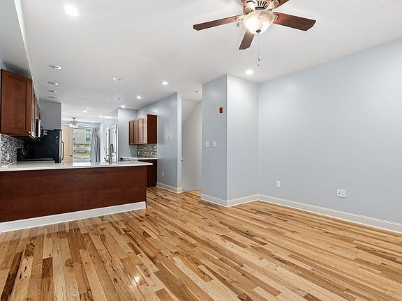 5th image of 823 N 15th St #1