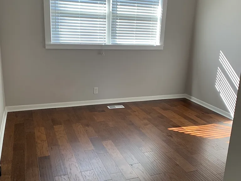 112 Grapevine Ct — Photo 21