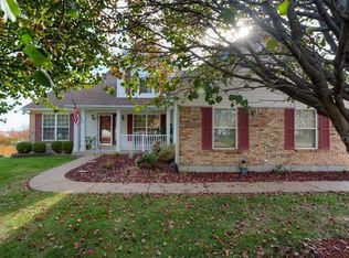 1116 Sunset Green Dr, O'Fallon, MO 63366