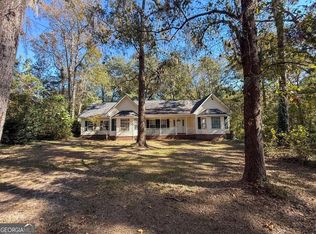 288 Arcola Rd, Pembroke, GA 31321