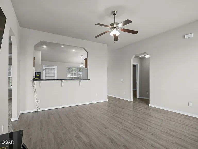 2044 Mississippi Ave — Photo 8