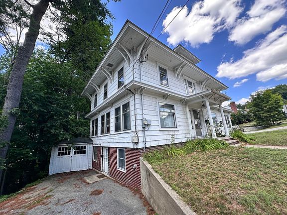 3rd image of 156 Cottage Street