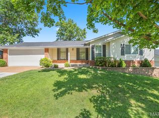 5812 Birch Hollow Dr, Saint Louis, MO 63129