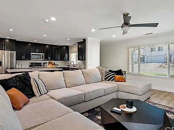 3rd image of 1114 Samantha Dr