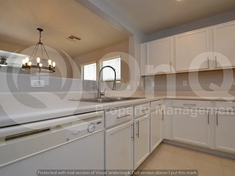21122 E Stonecrest Dr — Photo 5
