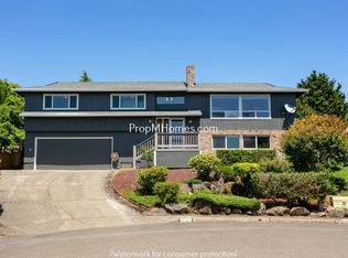 11843 SE Hobart Ct, Happy Valley, OR