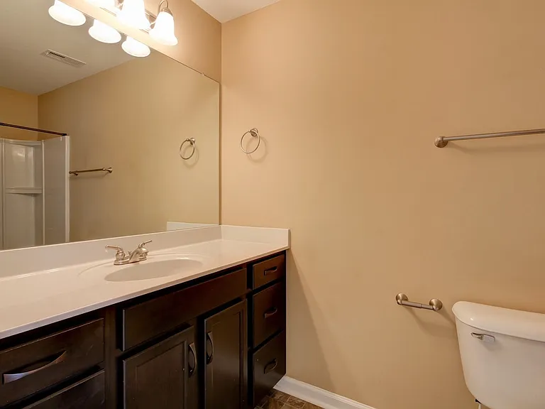 310 Sam Houston Cir — Photo 7