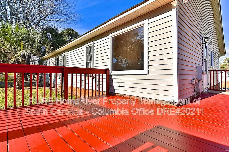 3 bed, 2.0 bath, 1218 sqft, $1,674 — Photo 4