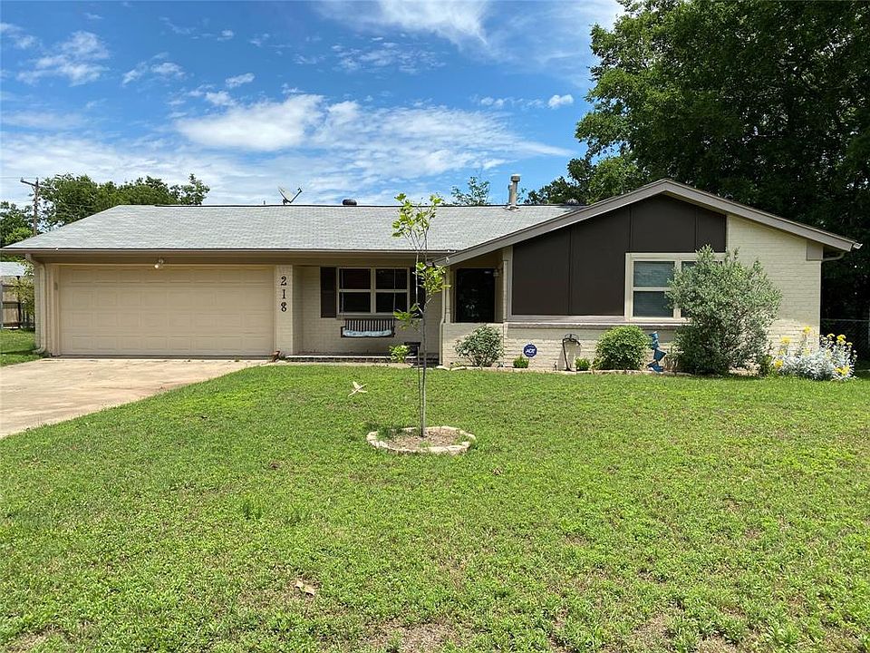 1st image of 218 Stone Dr