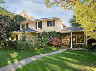 1215 Forest Ave, Palo Alto, CA 94301