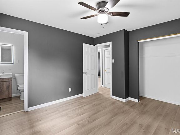 4th image of 3 Petersburg Ct