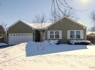 2865 Bar Harbour Ct, Aurora, IL 60504