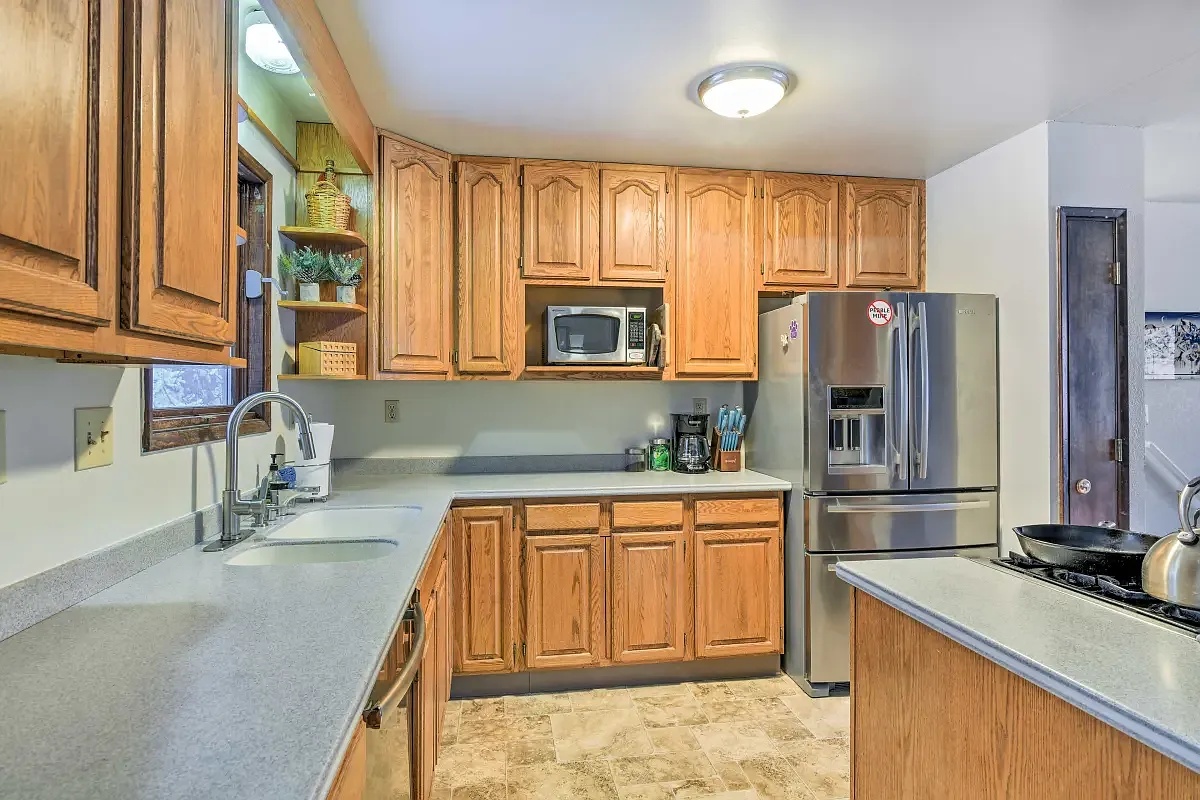 4 bed, 1872 sqft, $3,400 — Photo 2