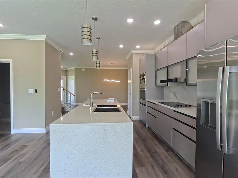 1835 Brentwood Ct — Photo 9