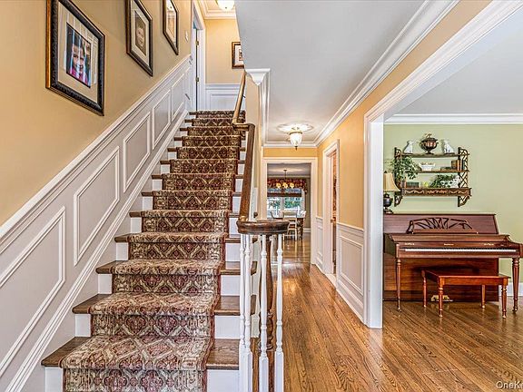 2nd image of 133 Chestnut Street