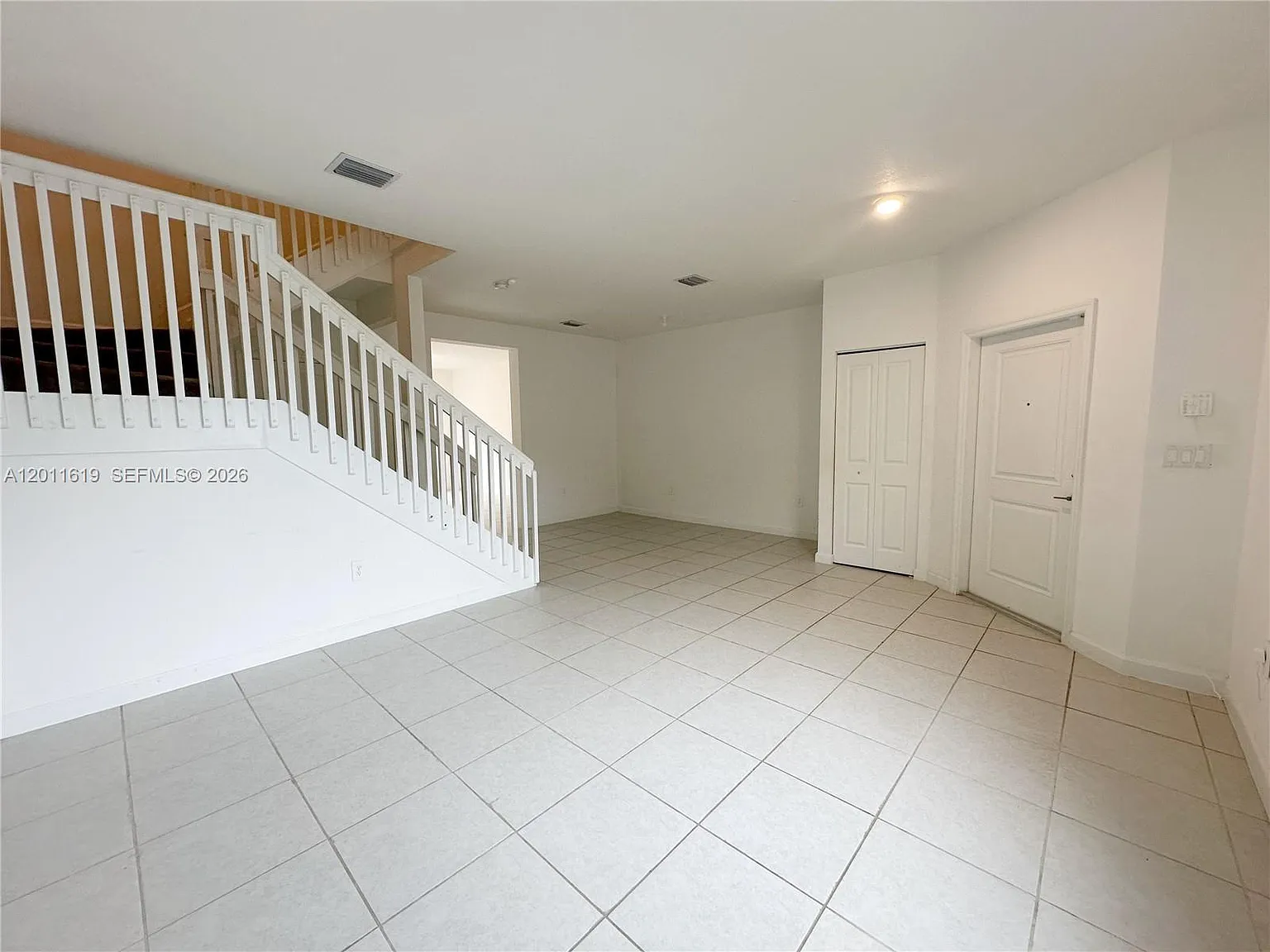 Keys Gate Residential — Photo 3