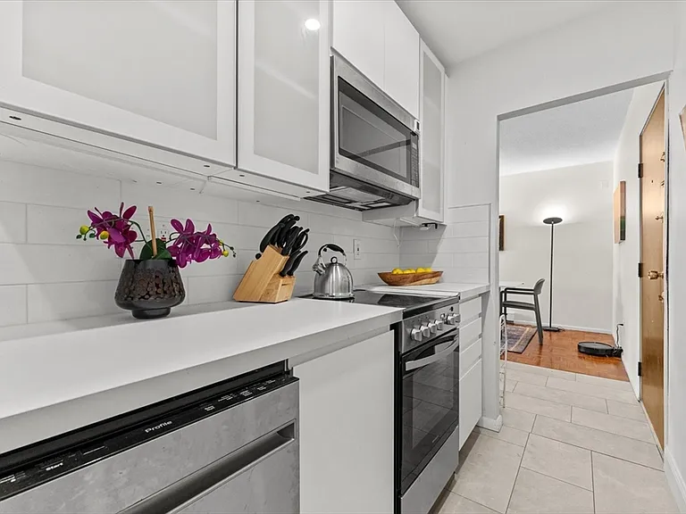 2353 Massachusetts Ave #44 — Photo 8
