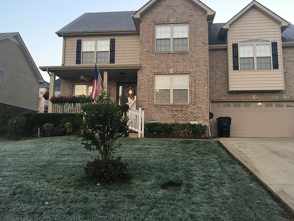 1180 Viewmont Dr