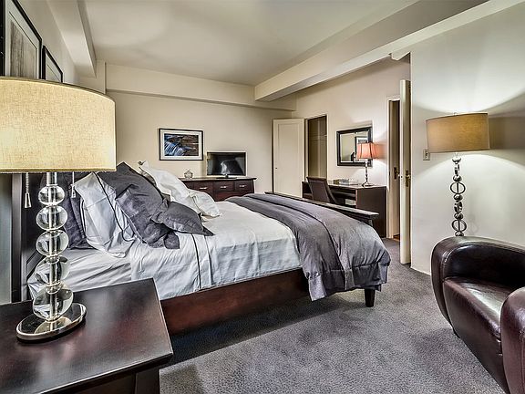 5th image of 1 Metropolitan Oval APT 5H