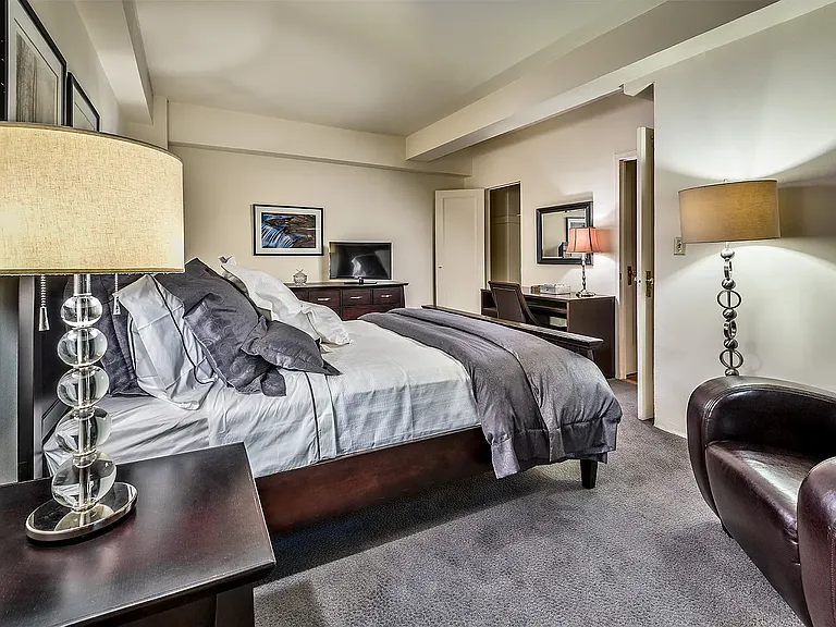 2055 Saint Raymonds Ave #2D — Photo 6