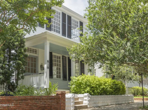 818 Main St, Natchez, MS 39120