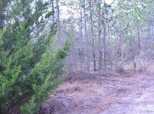 10 Sanford Rd, Southport, NC 28461
