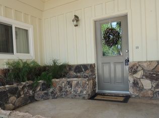 555 Woodacre Dr, Redding, CA 96002